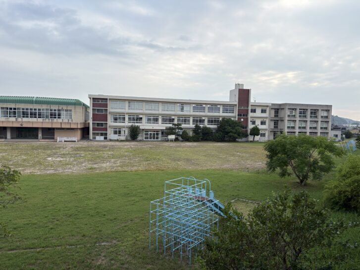 加古川市上荘町「加古川市立上荘小学校」閉校後の様子