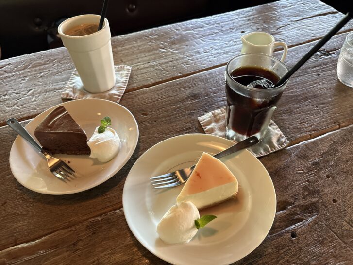小野市の椿屋珈琲店 ケーキと珈琲