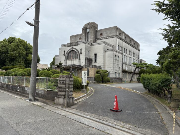 加古川市加古川町 旧加古川図書館 北側から見た建物の様子