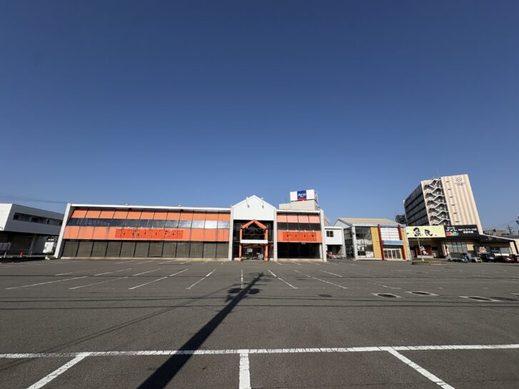 加古川市別府町 オートバックスべふ店跡 店舗外観