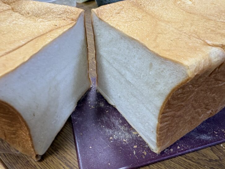 ベッカライ・シュン 食パンの断面