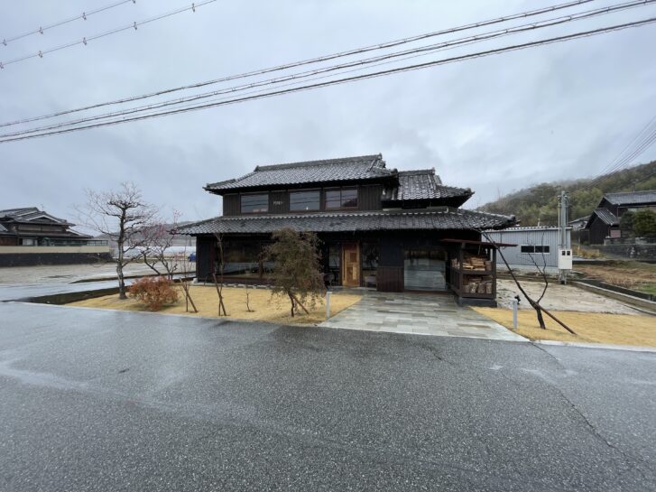 poroni 店舗外観(2025年3月)