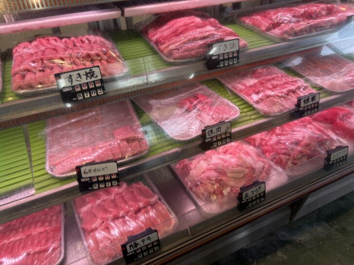 ミートショップナカオ 豚肉系のショーケース