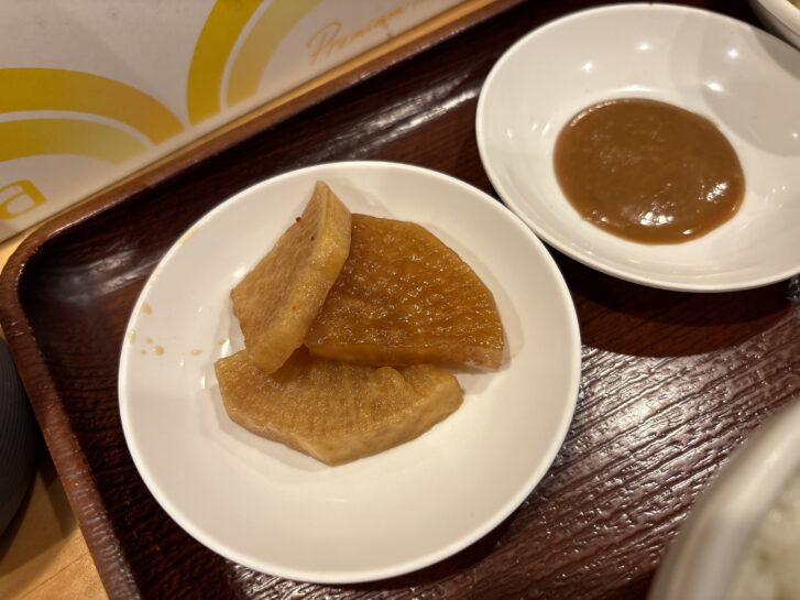 中華そば播州 お新香、餃子味噌タレ