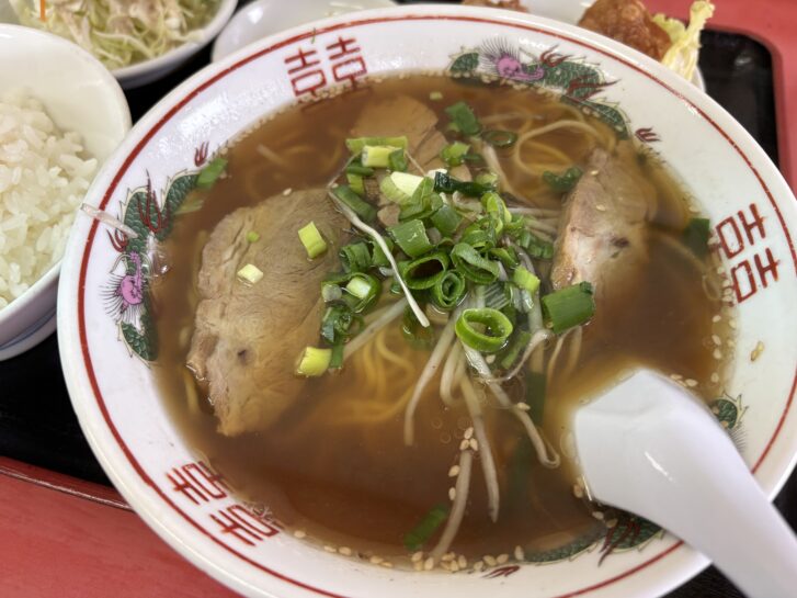 本格中華料理 江南 醤油ラーメン