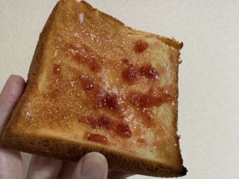 石窯パン工房マナレイア せときらら生クリーム食パンのジャムトースト