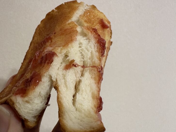 石窯パン工房マナレイア せときらら生クリーム食パン もちもちの断面