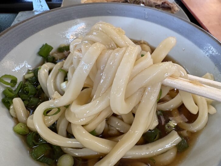 讃岐めん うどんや 程よいコシの讃岐麺