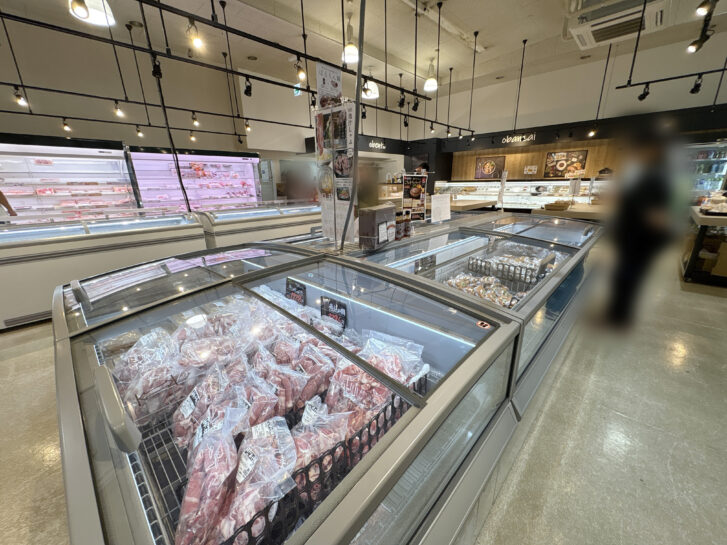 肉のヒライ 冷凍肉コーナー