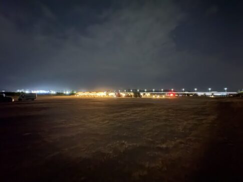 加古川市 ムサシオープンデパート朝市 会場全景（川原）