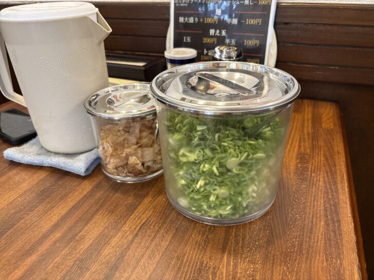 それいけ！ラーメンマン 無料の鰹節とネギ