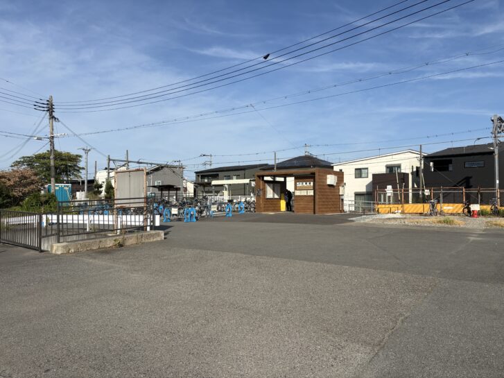 JR日岡駅 新しくなった駅舎全景(2026年8月)