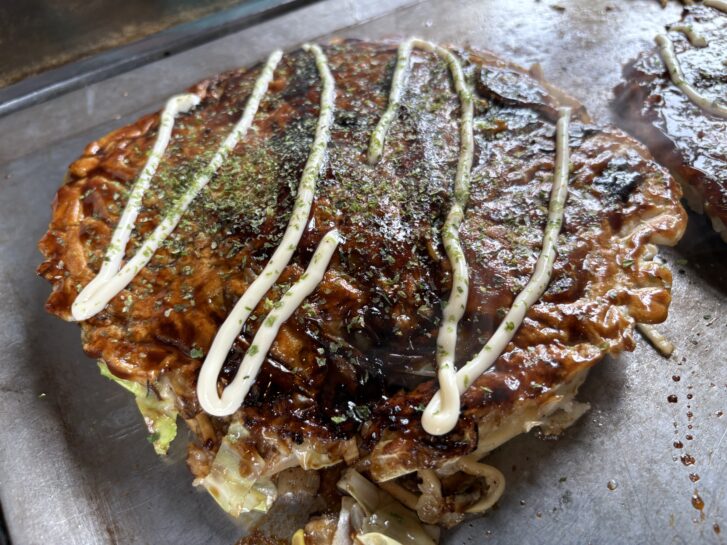 お好み焼専科かかし すじモダン（大）