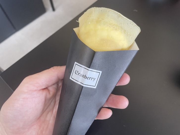 高砂市松陽 クランベリークリーム&カフェ 生クリームカスタードクレープ