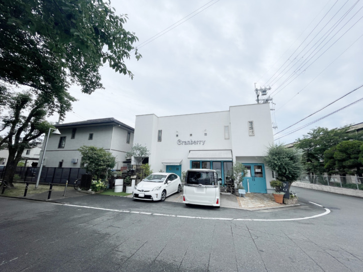 高砂市伊保崎 パティスリークランベリー 店舗外観