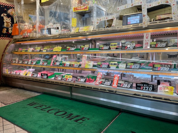 高砂市米田町 福本屋精肉店 精肉ショーケース