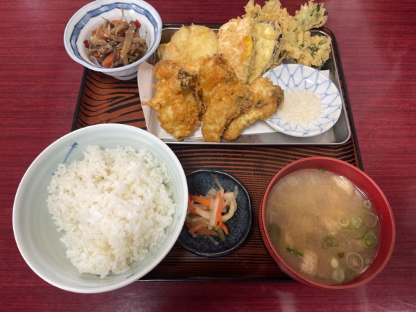 高砂市 いちばんの室津産カキ天ぷら定食