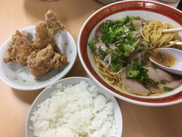 高砂市神爪 中華そば専門店みたか 醤油ラーメン