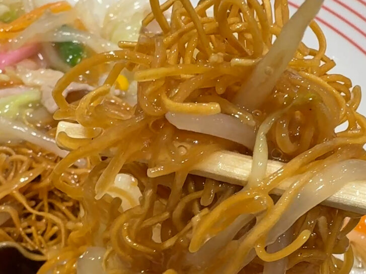 リンガーハット 長崎皿うどん麺アップ