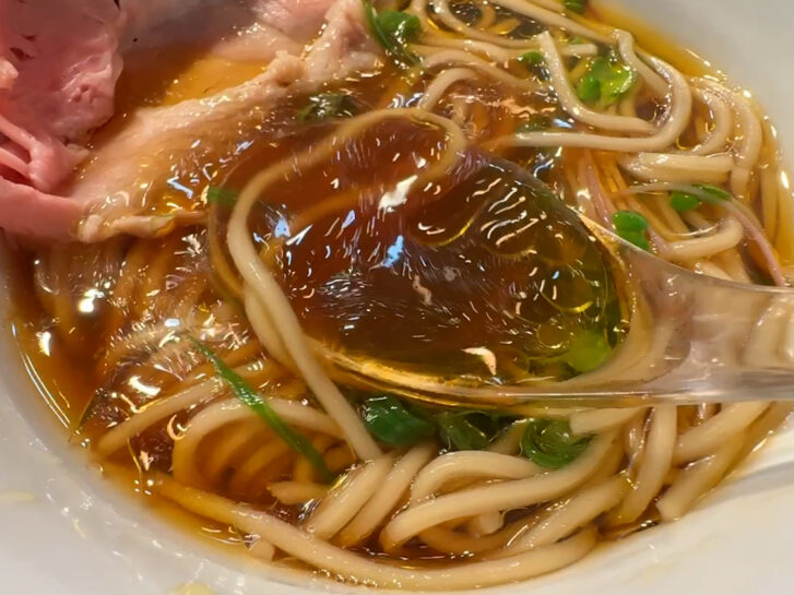Sらーめん 丹波篠山本店 鶏そば醤油スープ