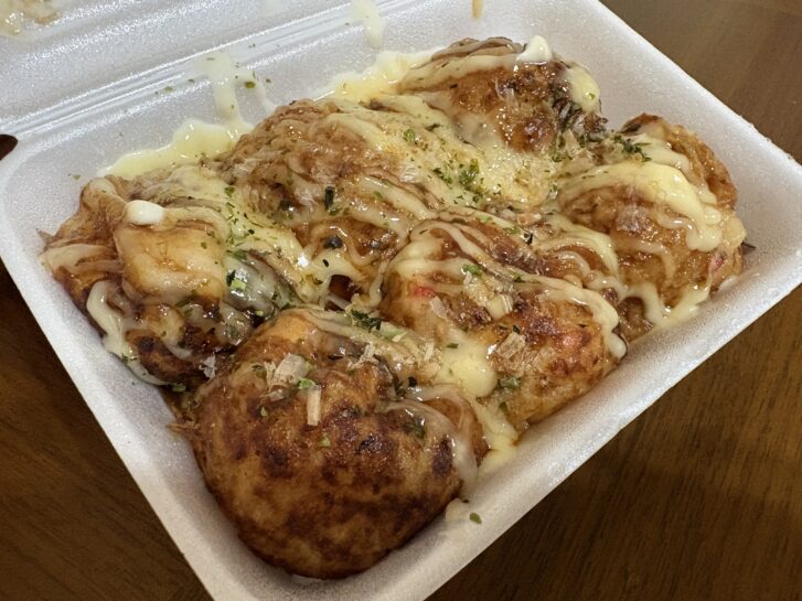 たこやき酒場まるこ たこ焼き ソースマヨ+すじコン 加古川町溝之口