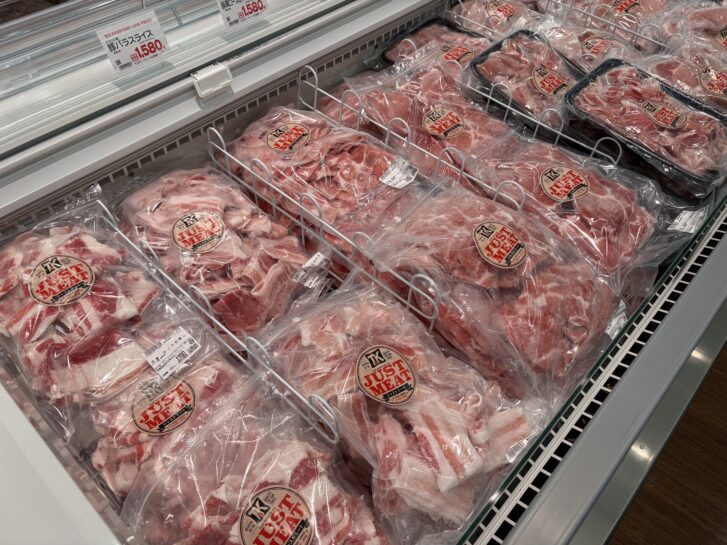 マルアイビッグ 冷凍肉売り場