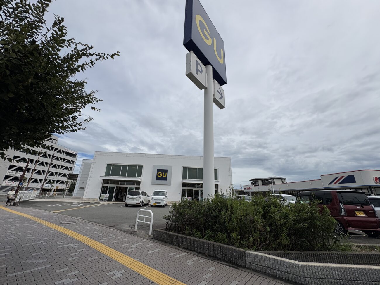 GU 加古川駅前店 店舗外観