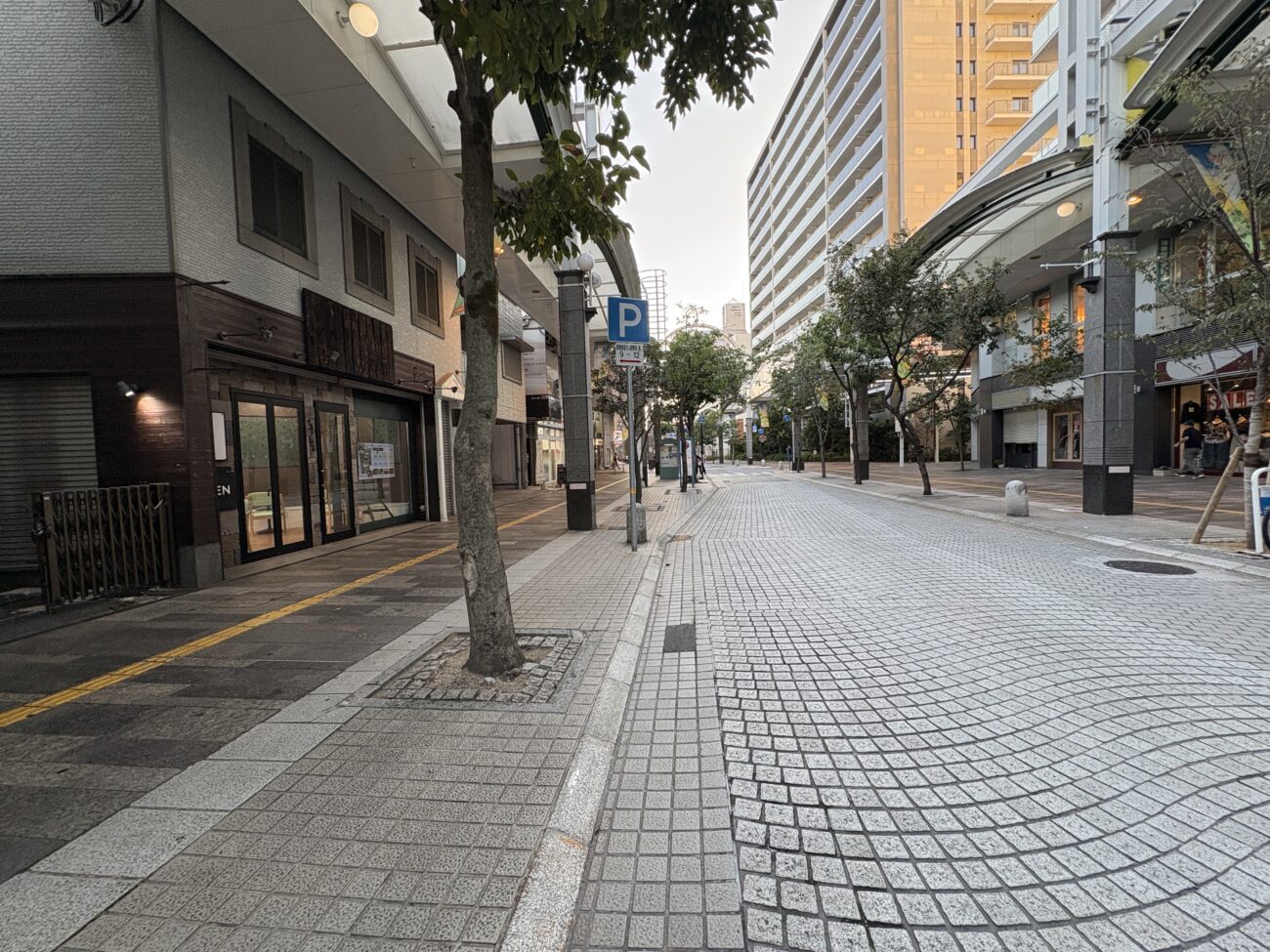 isara（イサラ） ベルデモール商店街のじけまち商店街入口付近
