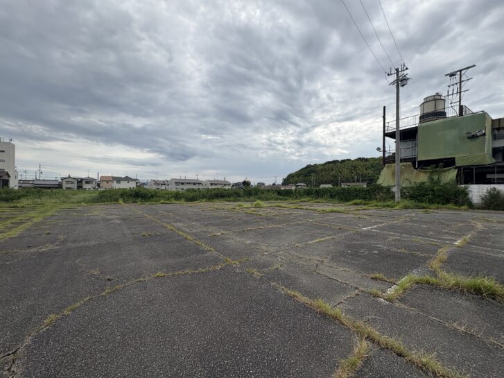 曽根駅前総合市場東側からトライアル建設予定地を望む 2025年9月