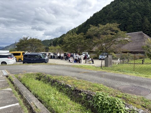播磨屋本店 生野総本店 営業開始30分前の様子