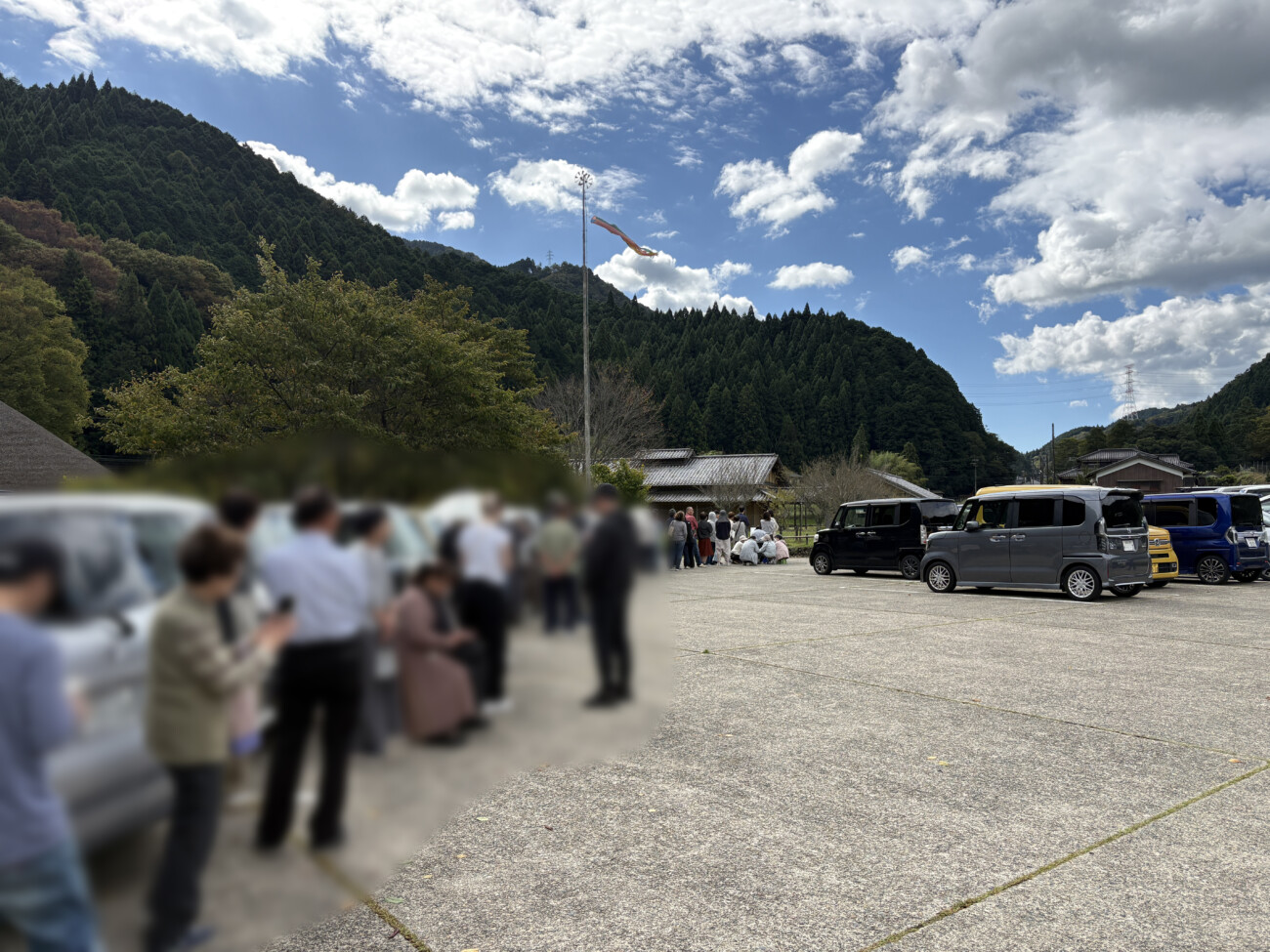 播磨屋本店 生野総本店 開店10分前、100人を超える行列