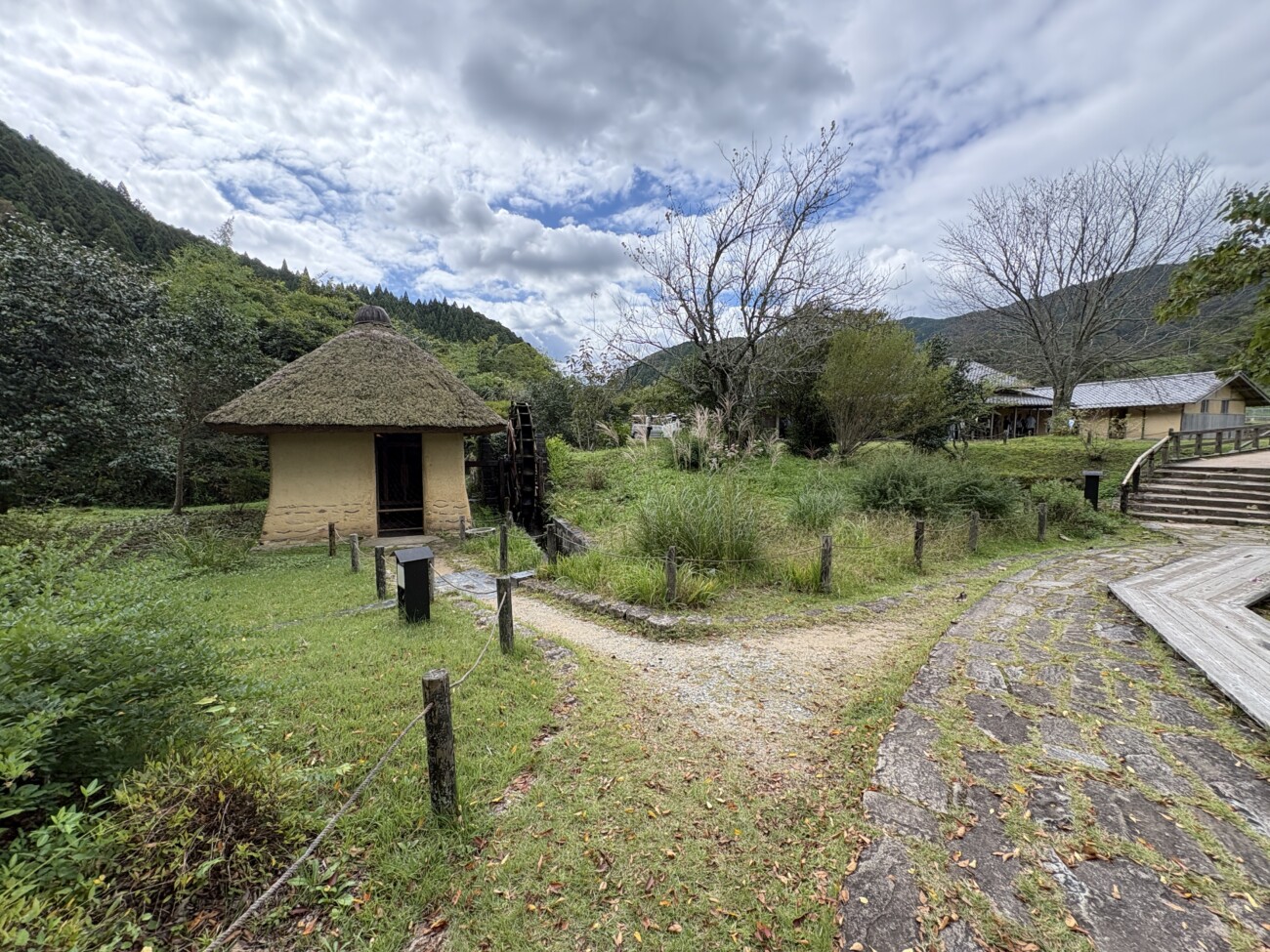播磨屋本店 生野総本店 敷地内の水車小屋