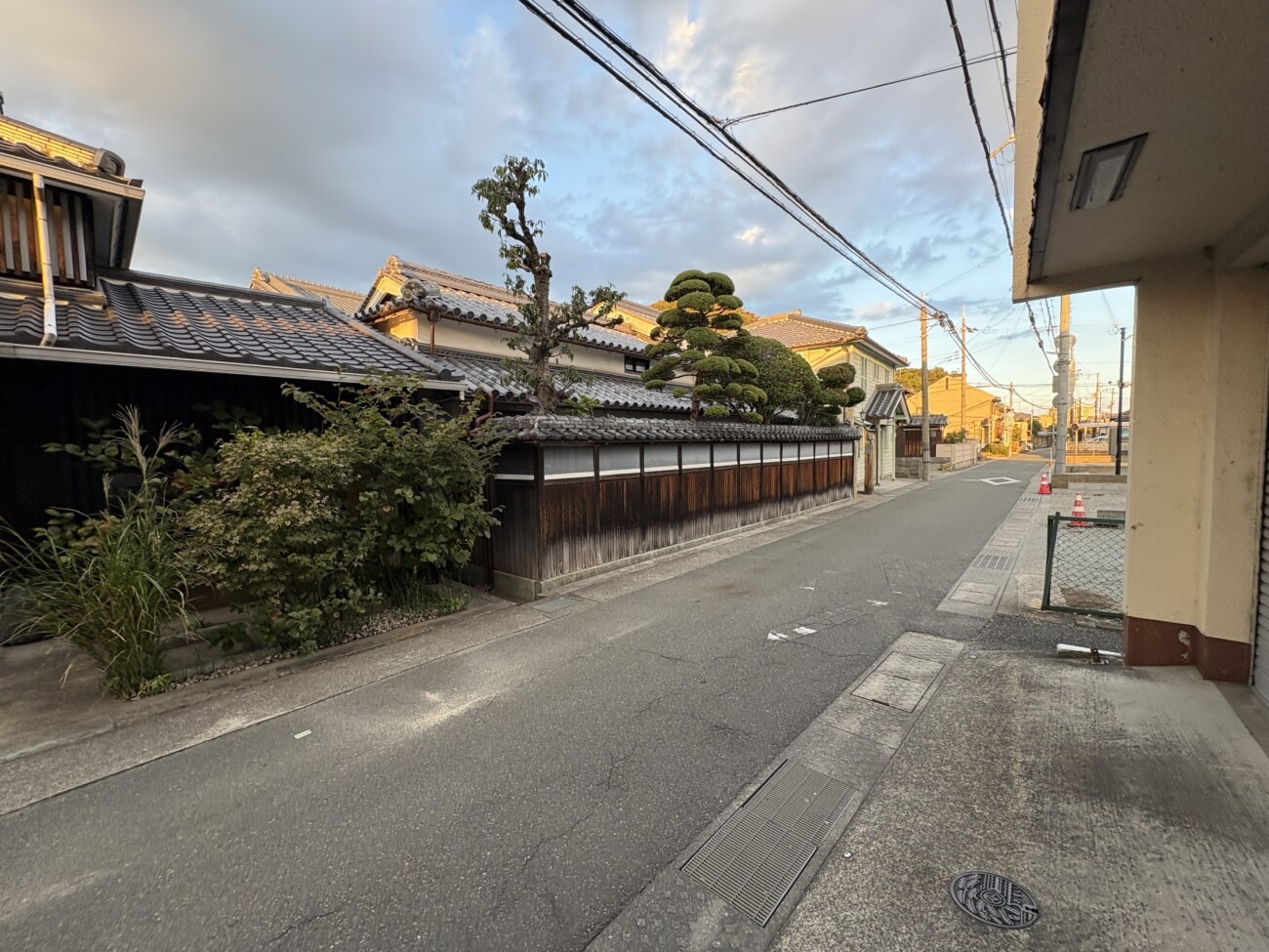 le soleil et la lune（ル ソレイユ エ ラ リュンヌ）前の旧山陽道の街並み